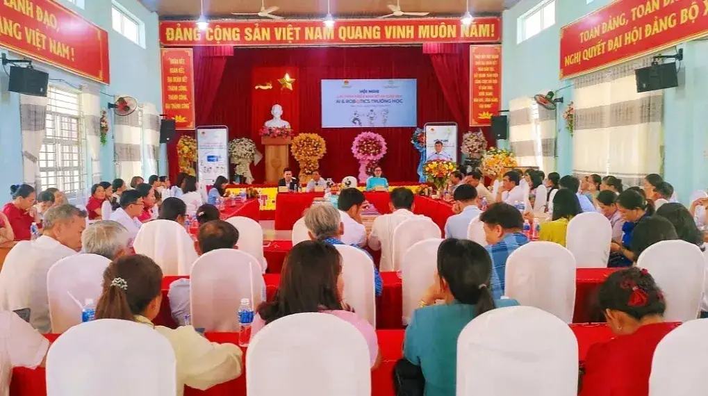 Hội nghị triển khai Đề án giáo dục AI và Robotics tại xã Nam Thành, Lâm Đồng