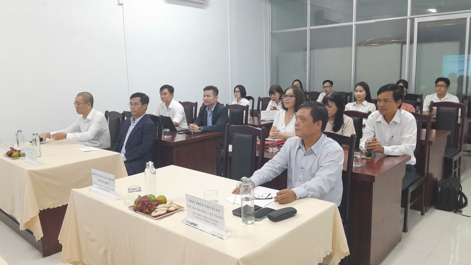 Hội nghị Giải pháp triển khai Chuyển đổi số, Ứng dụng Trí tuệ nhân tạo (AI) và Robotics trong giáo dục