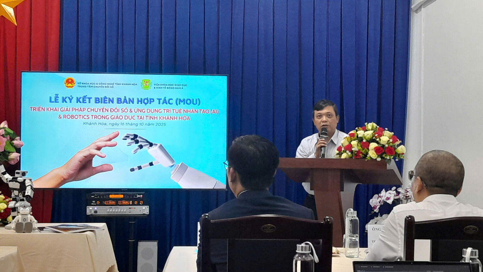 Hội nghị Giải pháp triển khai Chuyển đổi số, Ứng dụng Trí tuệ nhân tạo (AI) và Robotics trong giáo dục